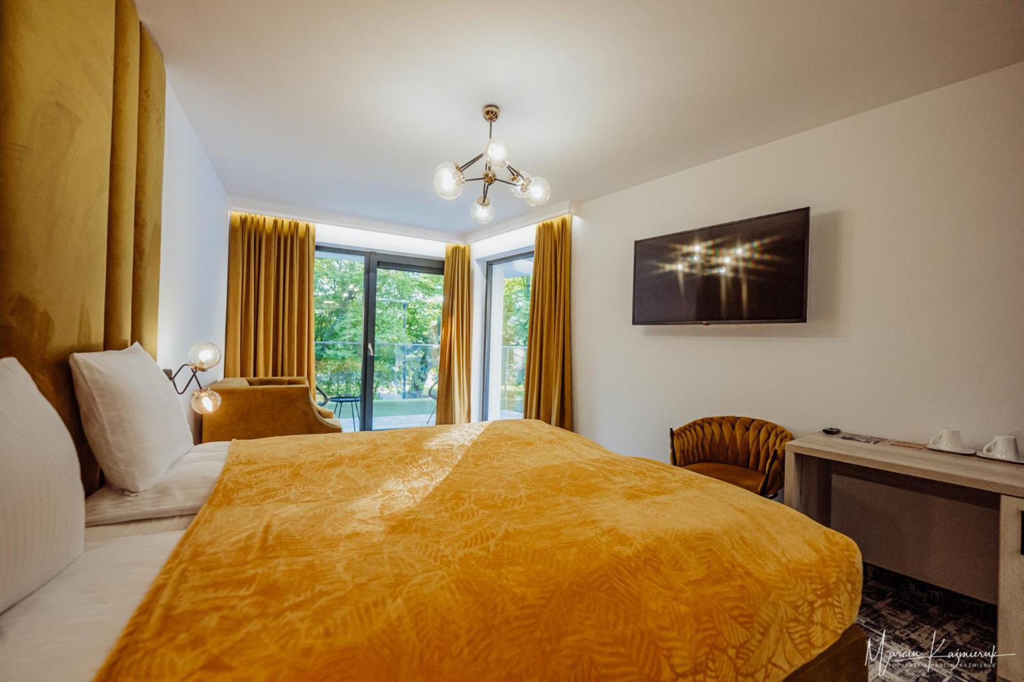 Cristal Bed and Breakfast Ustka Exteriör bild
