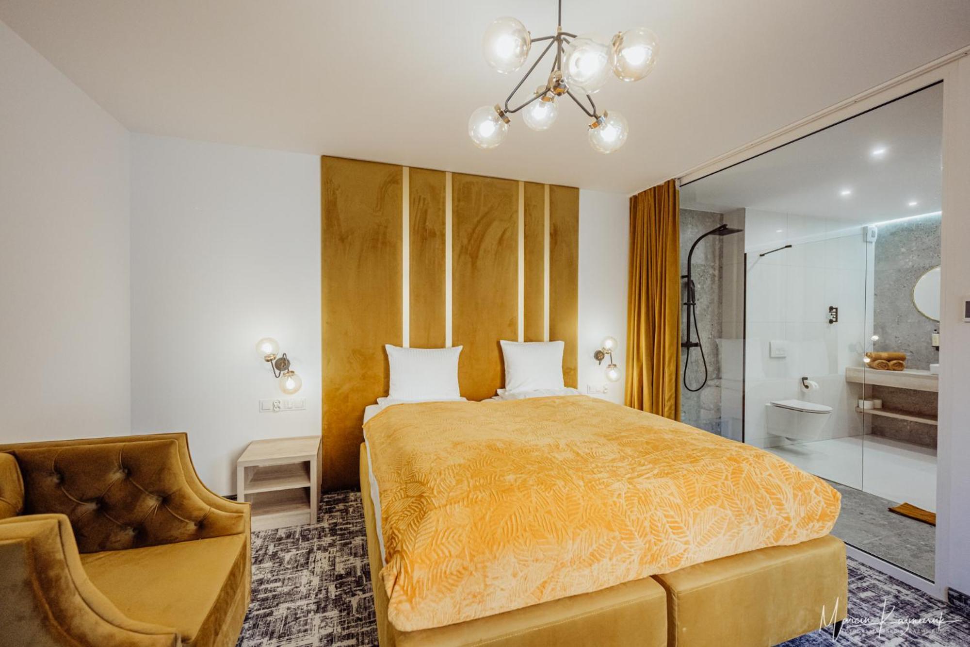 Cristal Bed and Breakfast Ustka Exteriör bild
